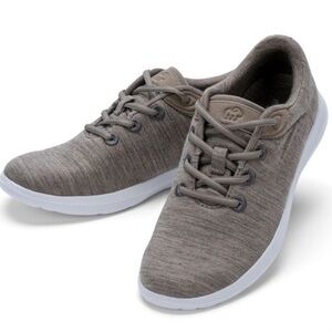 Merino Women’s Sand Lace Up Sneakers Size 7 (narrow fit- more of a 6.5 feel)